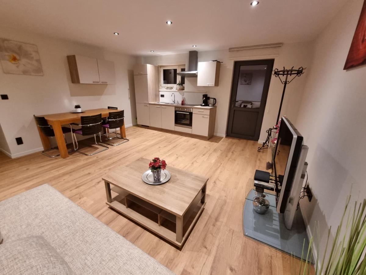 Susberg 4 Apartment Pelt Bagian luar foto
