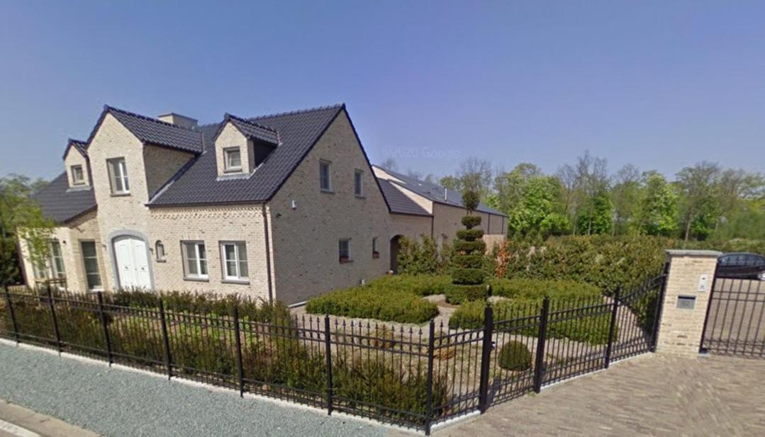 Susberg 4 Apartment Pelt Bagian luar foto